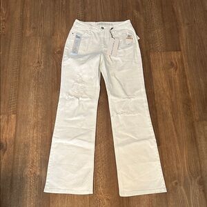 NEW! With Tags. Tinseltown Women’s 3/26 White Flare Jeans Relaxed High Rise Jean